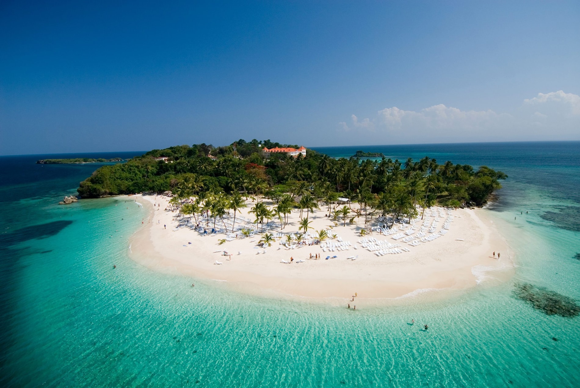 Cayo Levantado Beach